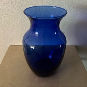 Colbolt Blue 8” Vase.